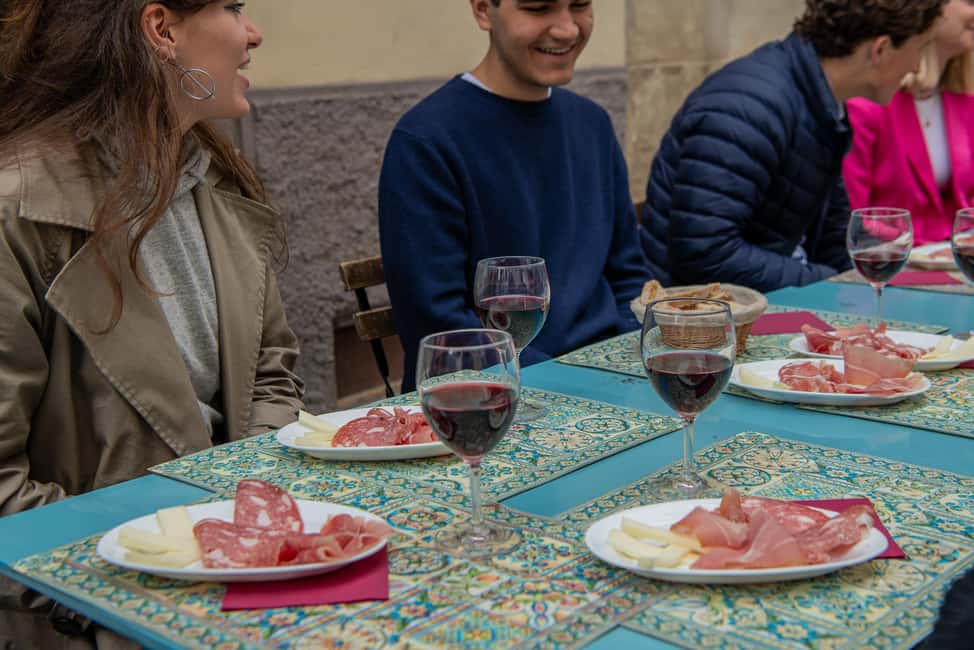 Florence: Guided Food Walking Tour with Tuscan Classics - Your Florence food crawl: Tuscan classics you can actually picture