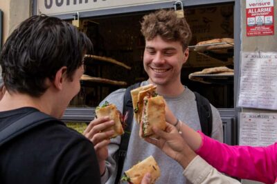 Florence: Guided Food Walking Tour with Tuscan Classics - The first walk: a mini orientation before the tastings