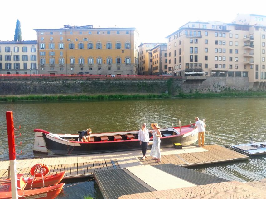 Florence: Guided Gondola Boat Tour with a Glass of Wine - Stop-by-stop flow: what you see from street to river