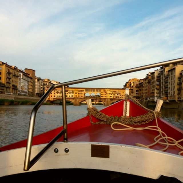 Florence: Guided Gondola Boat Tour with a Glass of Wine - Weather and changes: what to expect if conditions turn
