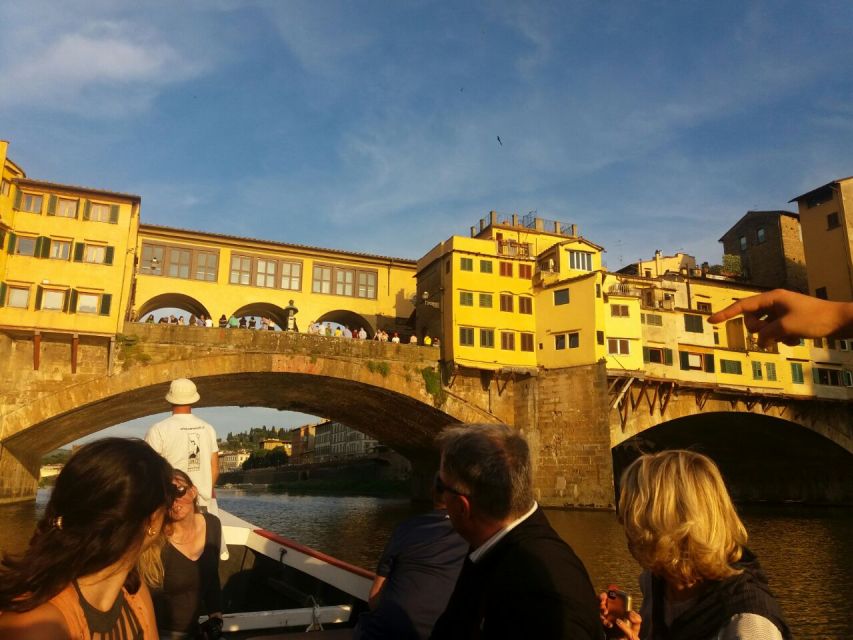 Florence: Guided Gondola Boat Tour with a Glass of Wine - The barchetto ride: quiet movement, bridges, and real river details