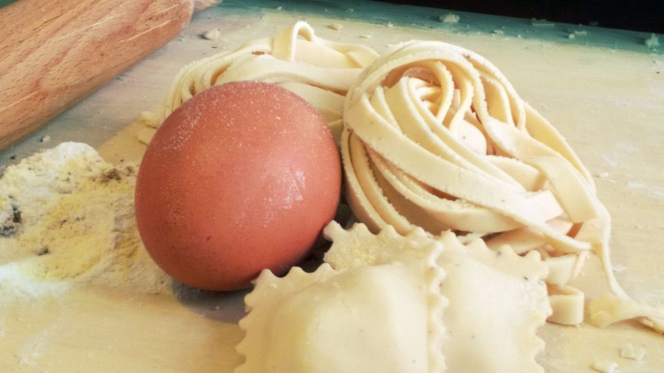 Florence: Handmade Pasta & Dessert Class with Unlimited Wine - Three pastas, three sauces, and dessert: what you’re likely to make
