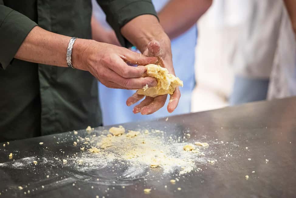 Florence: Handmade Pasta & Dessert Class with Unlimited Wine - Who should book this Florence pasta class (and who should skip)