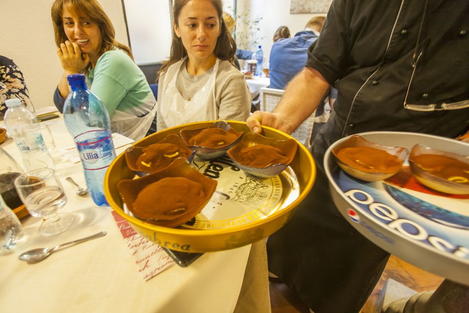 Florence: Market to Table Cooking Lesson - Bruscetta, Tagliatelle, and Dessert: Your Three-Course Endgame