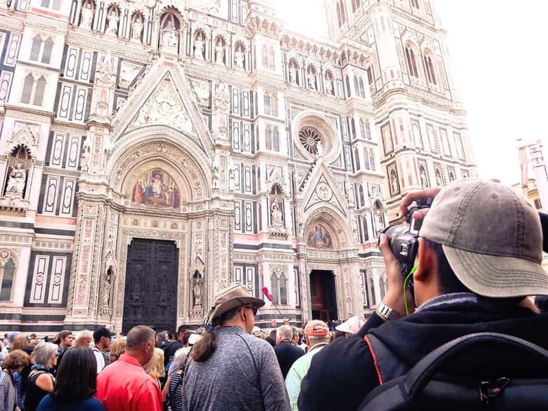 Florence: Medici Family Guided Walking Tour - San Lorenzo area and the Renaissance rebuilding story
