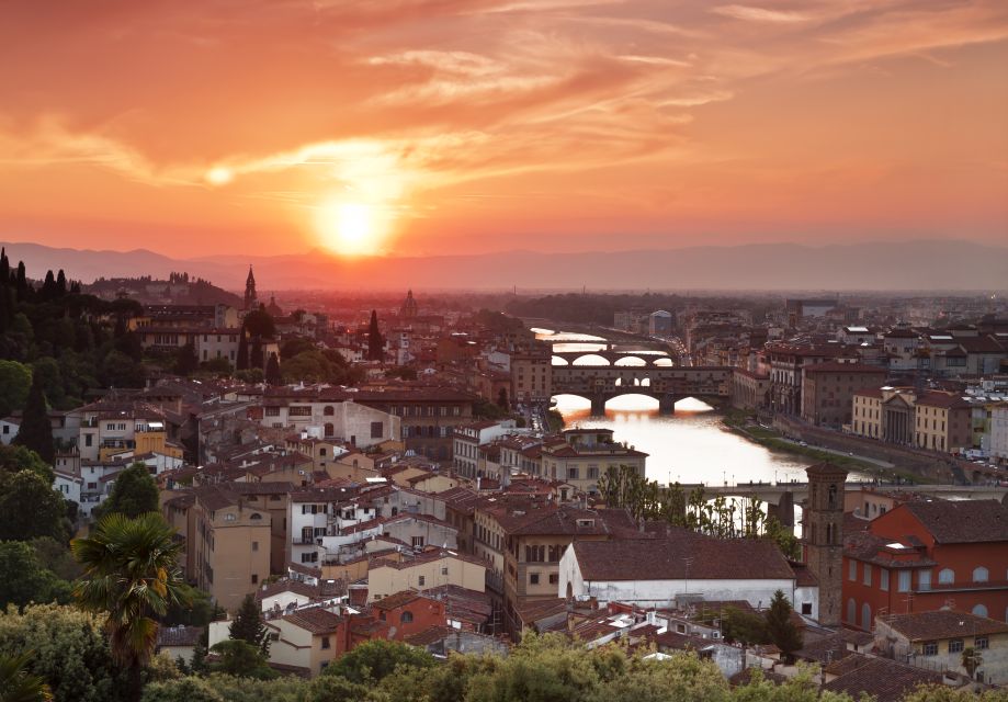 Florence: Night Tour by Electric Bike - Starting in Florence: meeting point and getting comfortable fast