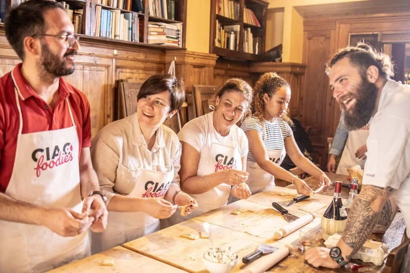 Florence: Pasta & Tiramisu Class with Unlimited Wine - Meeting Point and Timing: How the Day Flows