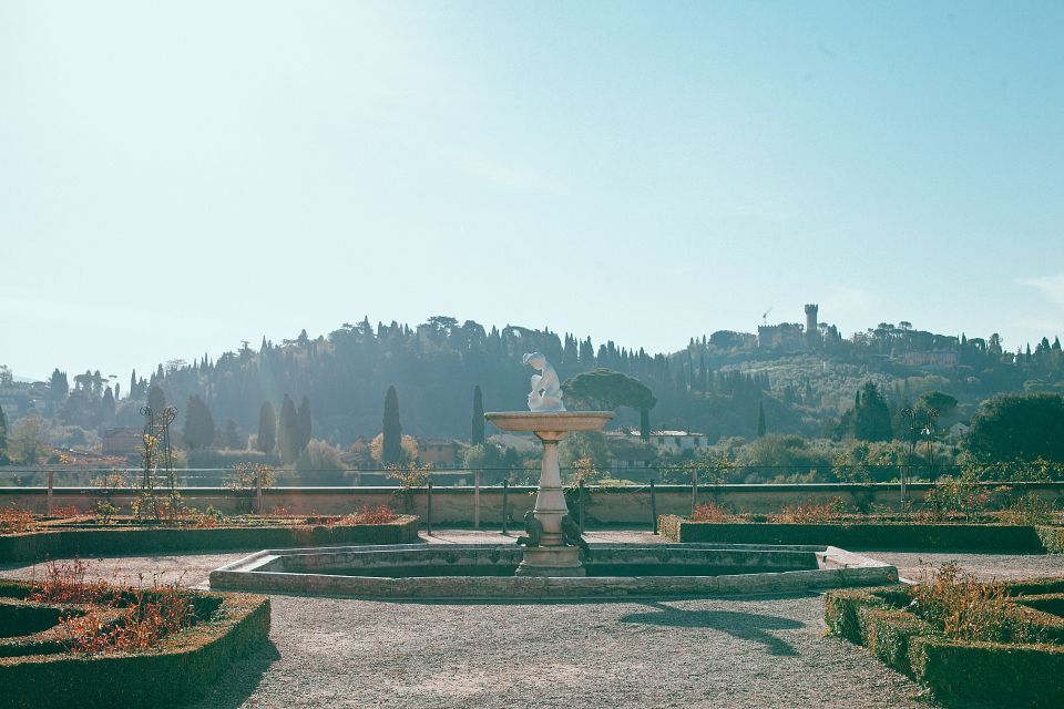 Florence: Pitti Palace and Boboli Gardens Walking Tour - Major Florence landmarks on the route: Duomo energy and Medici framing