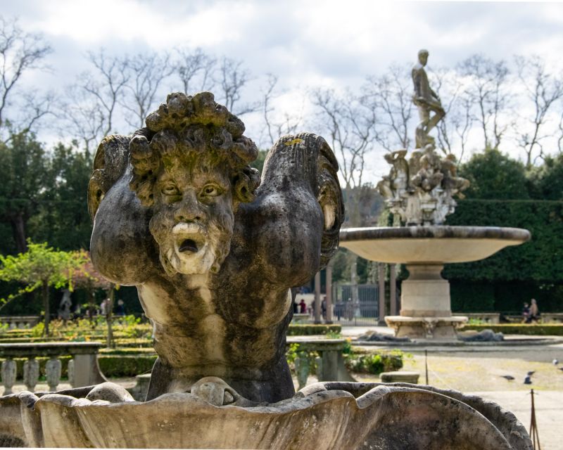 Florence: Pitti Palace and Boboli Gardens Walking Tour - Palazzo Pitti: The Medici court, explained in real-world details
