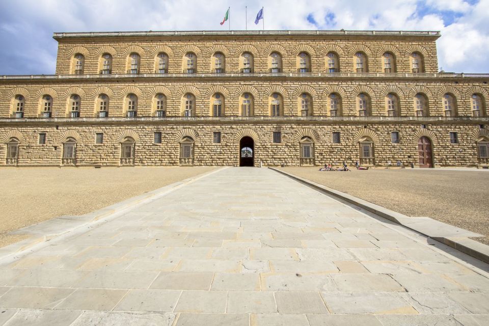 Florence: Pitti Palace Entry Ticket and Guided Walking Tour - Key things to know before you go