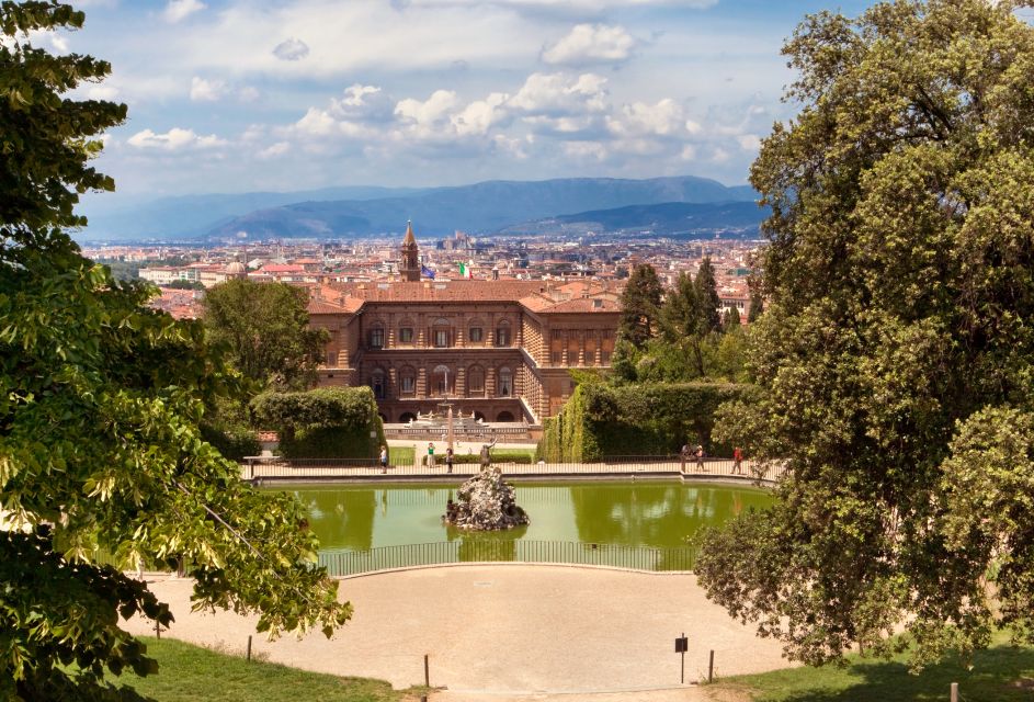 Florence: Pitti Palace Entry Ticket and Guided Walking Tour - Palatine Gallery Highlights: Caravaggio to Titian