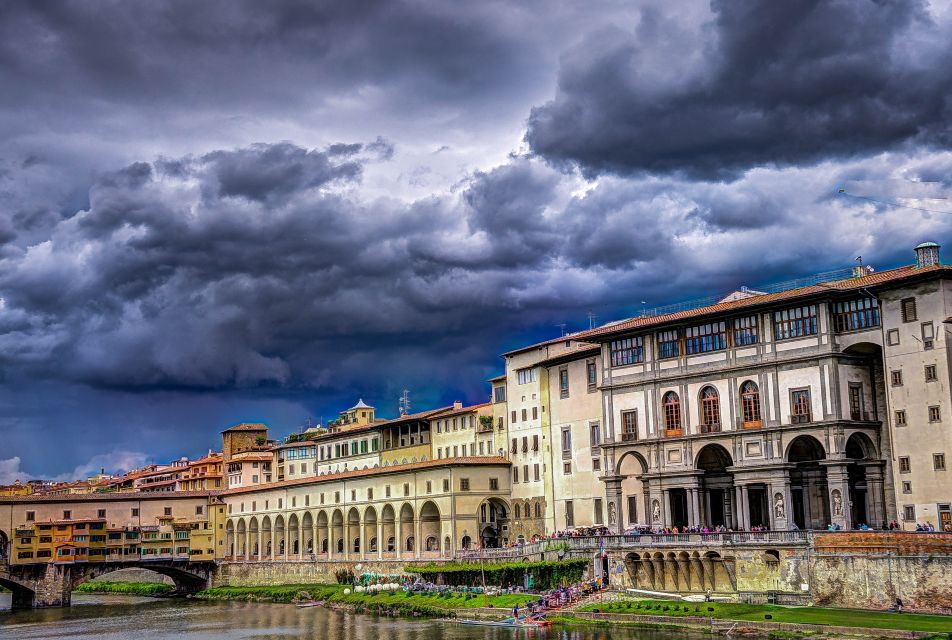 Florence: Private Customized Walking Tour with a Local Guide - Why a private, customized walk changes Florence
