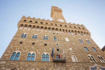 Florence: Private Walking Tour of Florence's Hidden Gems - Meeting point and what to bring (so you don’t waste energy)