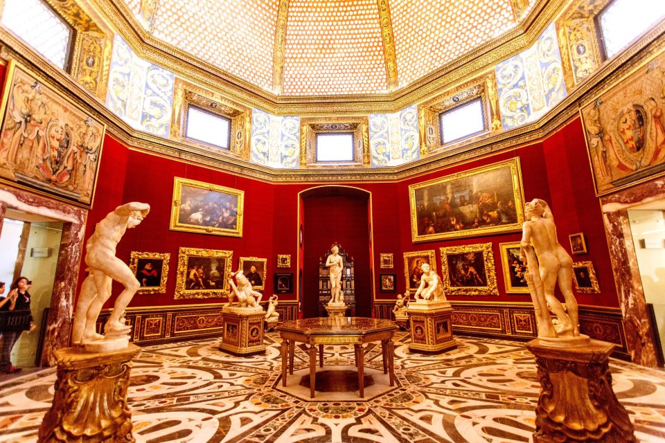 Florence: Skip-the-Line Uffizi Gallery Small Group Tour - Practical stuff: shoes, bags, and check-in timing