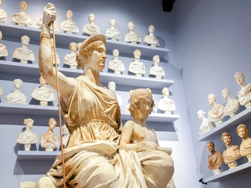 Florence: Statue of David Evening Tour - Evening Accademia: why the last hours feel different