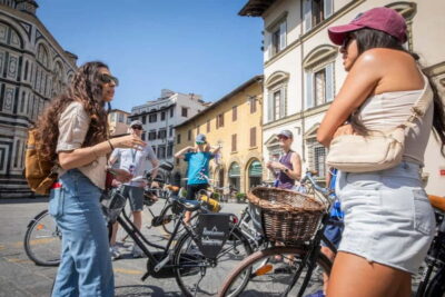 Florence: The Original City Bike Tour with a Guide - Getting Oriented Fast: Why a Bike Tour Works Here