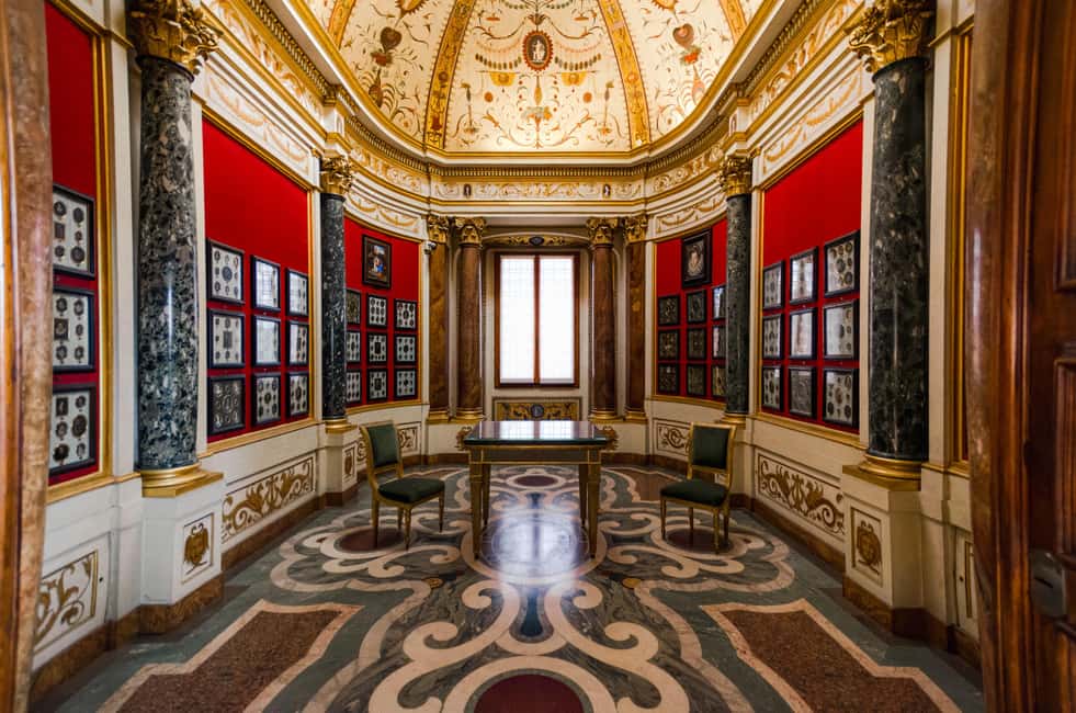 Florence: Timed Entry to Uffizi with Optional Audio Guide - Should you book this Uffizi timed entry with audio?