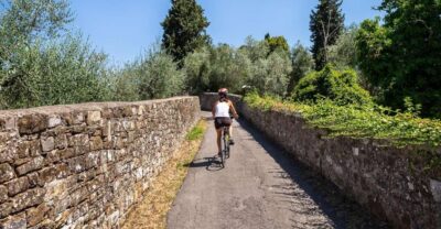 Florence: Tuscany Bike Tour with Wine & Olive Oil - Porta Romana and the first climb: Villa Poggio Imperiale views