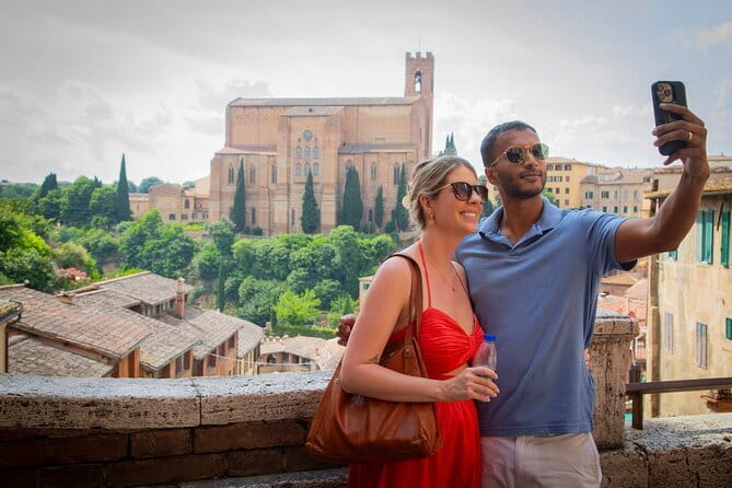 Florence: Tuscany Grand Tour-Siena, San Gimignano, Chianti & Pisa - Chianti drive and lunch: a typical Tuscan meal with house wine