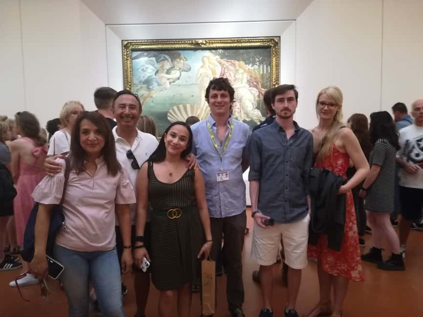 Florence: Uffizi Entry Ticket & Audio Guided Tour with Host - Bonus views: the Vasari Corridor outside walk
