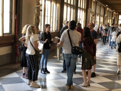 Florence: Uffizi Gallery Small Group Guided Tour - Where to Meet and What to Watch For Outside the Gallery