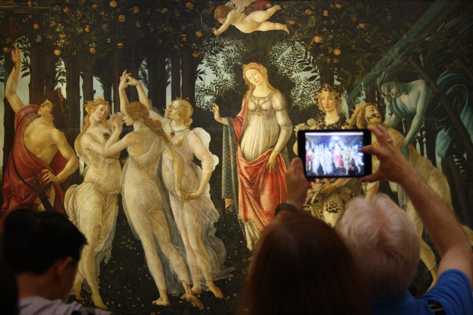 Florence: Uffizi Gallery Small-Group Guided Tour with Ticket - Your guide can make or break the tour (and this one uses tools)