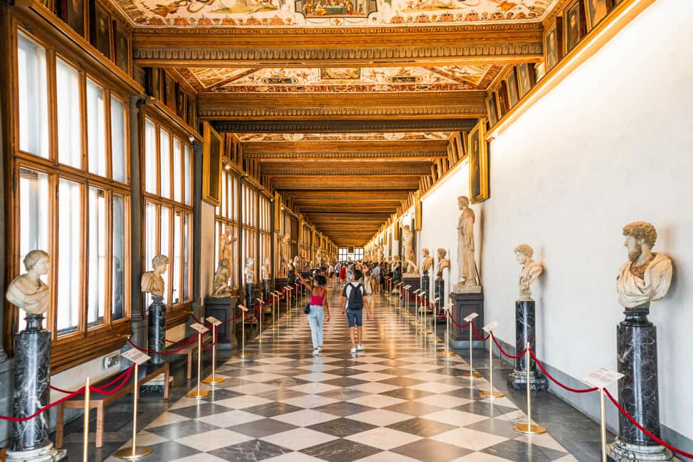 Florence: Uffizi Guided Tour with Skip-the-Line Entry Ticket - How the Guide and Audio System Improve What You Notice
