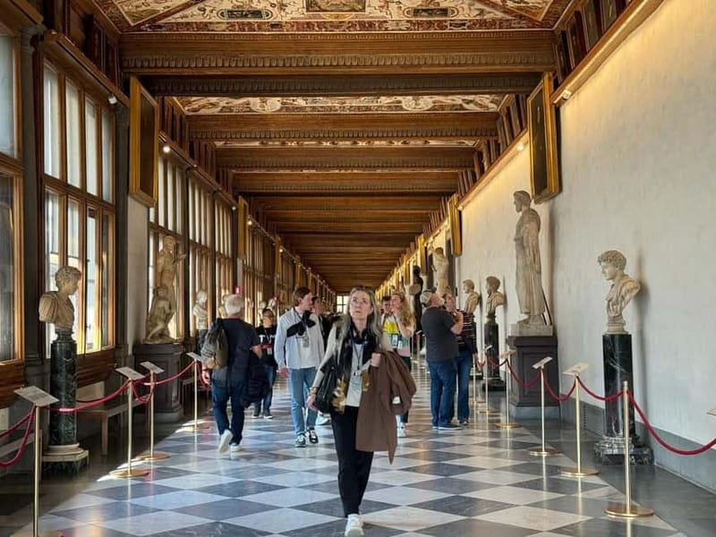 Florence: Uffizi Skip-the-Line Ticket & Digital Audio Guide - Entering the Uffizi with real skip-the-line momentum
