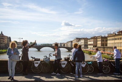 Florence Vintage Bike Tour–guided, small group or private option - Piazza della Repubblica: where Roman Florence left its grid