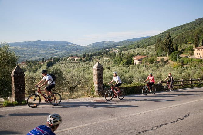 Florence Vintage Bike Tour–guided, small group or private option - Via de’ Tornabuoni: Fashion street with a view toward the next stop