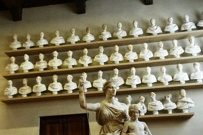 Florence Walking Tour with Accademia, Uffizi & Lunch - What Makes This Florence Day Work (and Where It Can Feel Rushed)