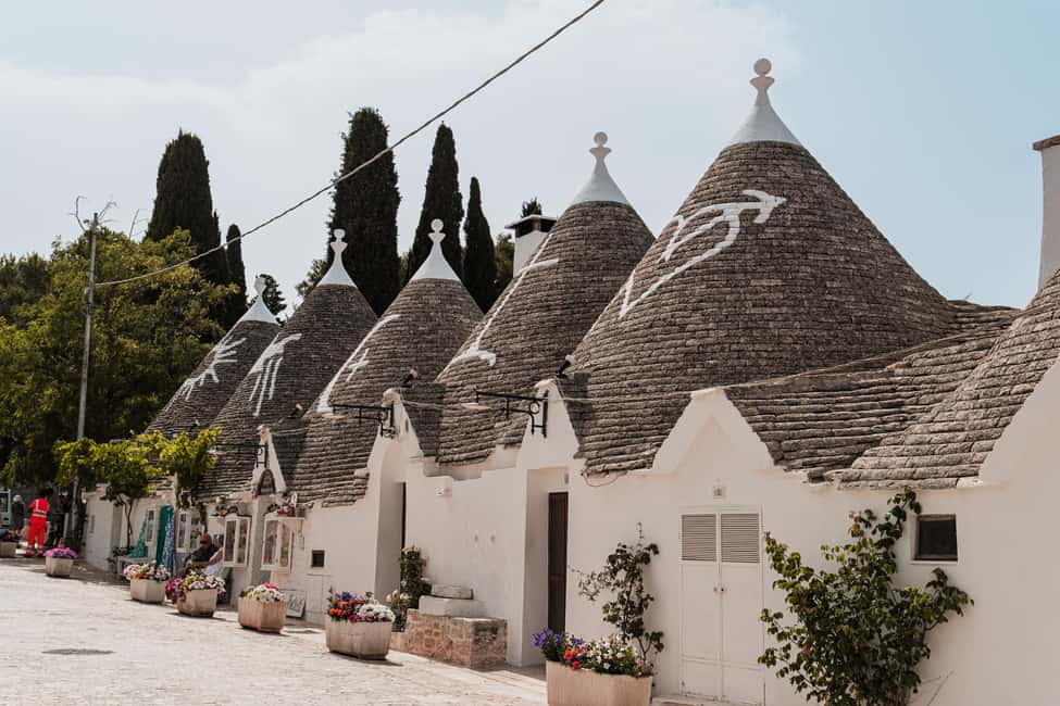 From BARI: Tour of Matera and Alberobello by private bus, visit 2 UNESCO sites - Two UNESCO sites, one efficient day from Bari