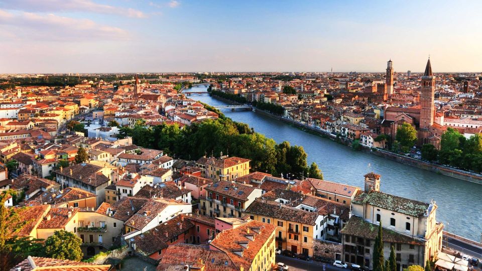 From Bergamo: Verona and Sirmione Full-Day Tour - Sirmione: the Roman summer retreat vibe you can actually walk through
