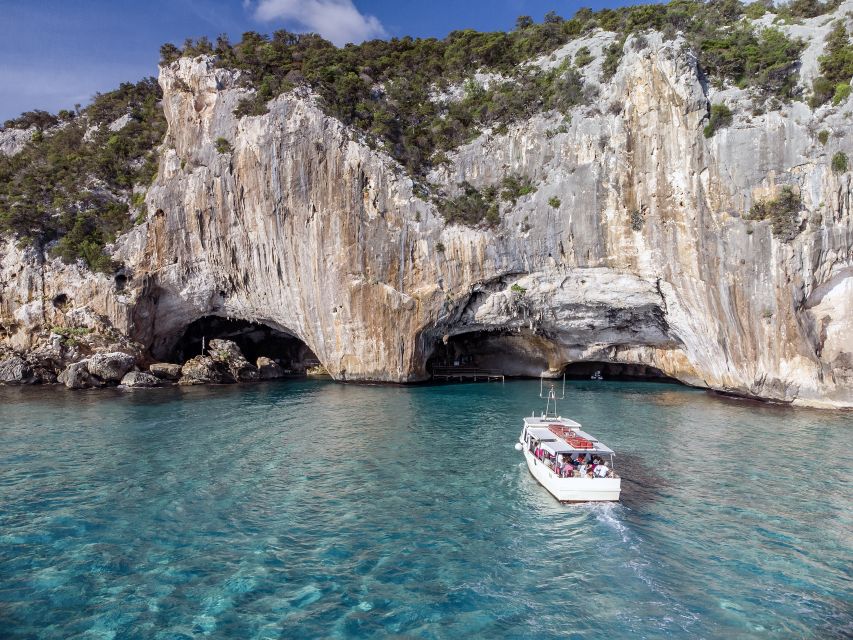 From Cala Gonone: Grotta del Bue Marino Boat Trip - What to pack (and what to carry) on a cave boat day