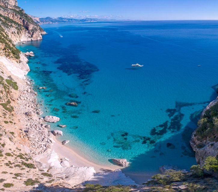 From Cala Gonone: Orosei Gulf Cruise with Stops - Why the Orosei Gulf by boat from Cala Gonone works so well