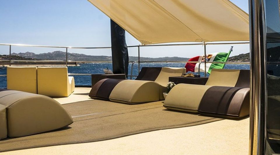 From Cannigione: La Maddalena Archipelago Boat Trip - Stop 4: La Maddalena town time and shopping on your terms
