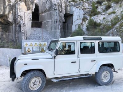 From Carrara: Marble Quarries Jeep Tour with Lardo Tasting - The jeep ride to 1,000 meters: why off-road transport is part of the value