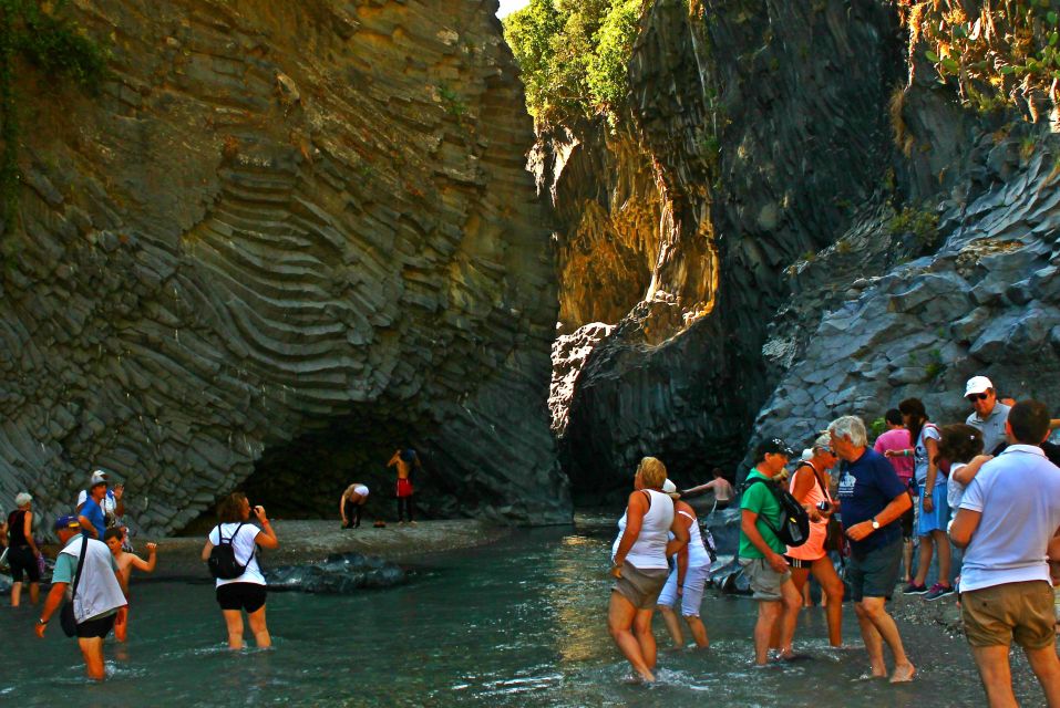 From Catania: Mt. Etna, Wine and Alcantara Tour - Guides make the difference: what to look for