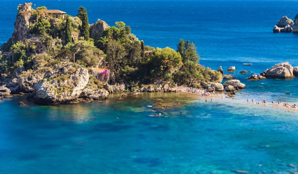 From Catania: Taormina, Isola Bella, and Castelmola Day Trip - Packing for rain, stairs, and a day that moves