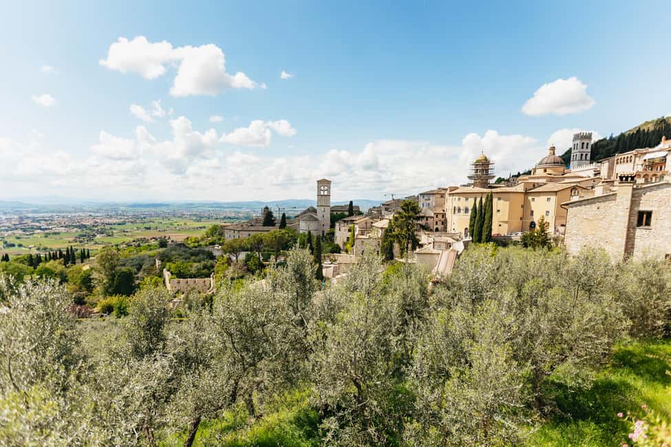From Florence: Orvieto and Perugia Tour with Church Visits - Orvieto Between Stops: A Quick Hit for Big Sights