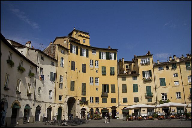 From Florence: Pisa & Lucca Day Tour with Buccellato Tasting - Pisa Cathedral and the Leaning Tower: ticket rules you should plan around