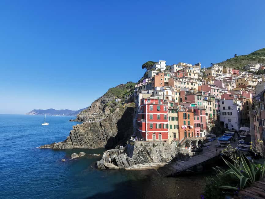 From Florence: Small-group to Cinque Terre and Pisa Day Tour - Why This Day Trip Works: Small Group, Real Time in Each Place