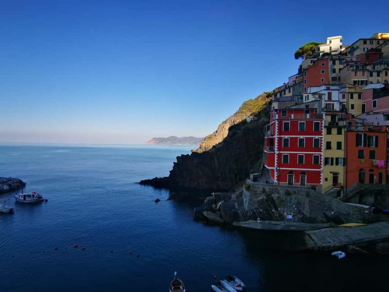 From Florence: Small-group to Cinque Terre and Pisa Day Tour - Vernazza: Time for Lunch Choices and Castle Views