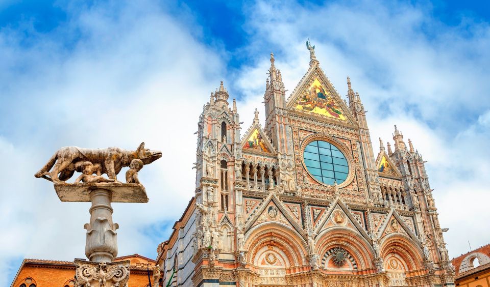 From Florence: Tuscany Highlights Full-Day Tour - Chianti Hills lunch and wine tasting: the value of a scheduled pause