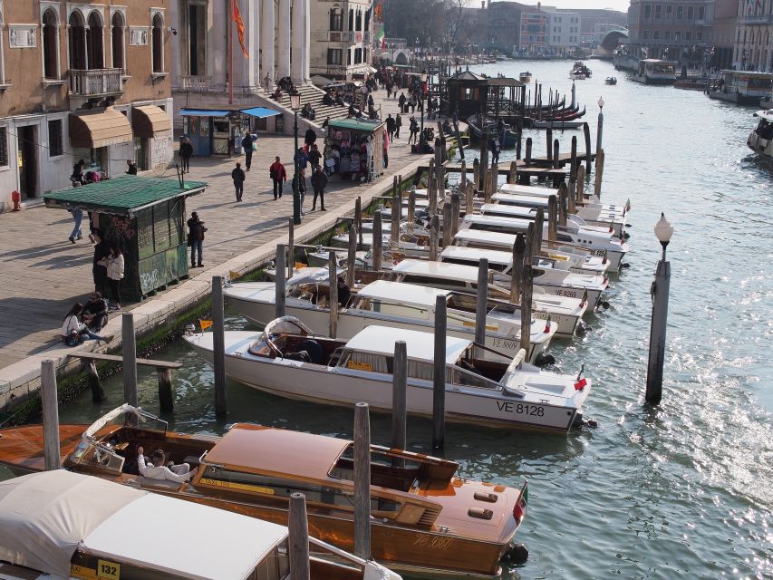 From Lake Garda: Full-Day Guided Group Tour of Venice - Free time in Venice: how to use your 3.5 hours well