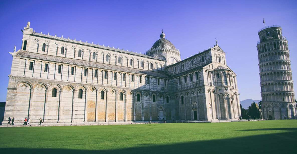 From Lucca to Pisa: Self-Guided Bike Tour - Start point in Lucca: what to expect at the station meeting spot