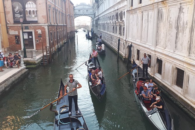 From Milan: Venice Full-Day Guided Tour With Boat Ride - The early coach run: the part that decides whether you enjoy the day