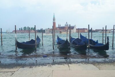 From Milan: Venice Full-Day Guided Tour With Boat Ride - Entering Venice by boat: Canal Grande views without the hassle