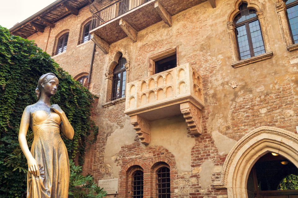 From Milan: Verona, Sirmione and Lake Garda with Boat Cruise - Getting to the Day: Milan Pickup by Hotel Gallia