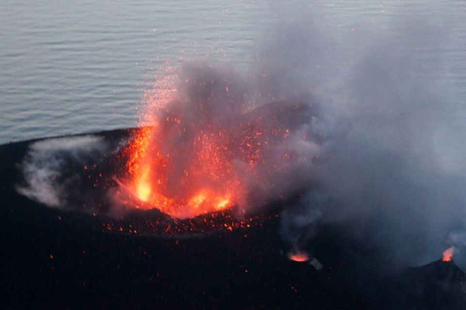 From Milazzo: Panarea and Stromboli Boat Trip by Night - From Milazzo at 12:30 to volcano glow: what makes this night trip special